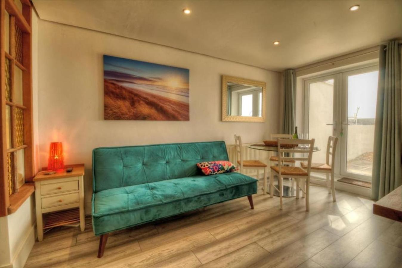 Air Maison - Solent View Beachfront Apartment South Hayling Bagian luar foto